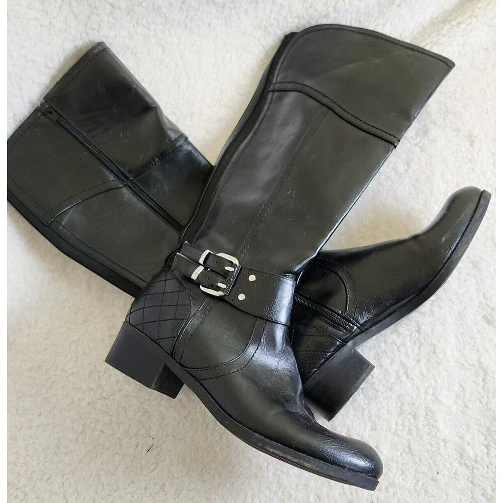Pre-Owned Unisa Women's Faux Leather Black Calf Boots, Low Heel, Size 8.5